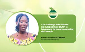 Le souchet, également connu sous le nom de « amande de terre », « noix tigrée » ou « pois sucré », communément appelé  "Afio" en Fon est une plante comestible qui présente plusieurs bienfaits pour la santé