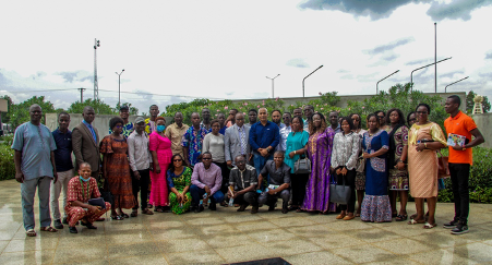  VISITE DE LA ZONE INDUSTRIELLE DE GLO-DJIGBE : Le staff de l’ATDA du pôle 7 sidéré par la révolution industrielle en cours