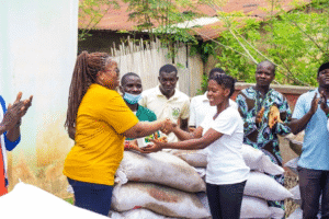 Groupe de jeunes bénéficiaires formés à l’entrepreneuriat rizicole par le CCR-B dans le cadre du projet Delta Mono au Bénin