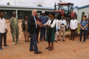 La Ministre de l’Enseignement Supérieur en visite à la SoNaMA S.A