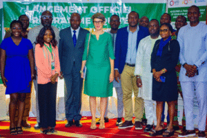 Le mardi 13 mai 2025 a eu lieu le lancement officiel du « Programme Équité 3 », à Bénin Royal Hôtel de Cotonou. Mise en œuvre par Agronomes et Vétérinaires Sans Frontières (AVSF) et le Commerce Équitable France (CEF), ce programme a pour objectif principal de contribuer à la lutte contre la pauvreté par le développement des filières équitables favorables aux petits producteurs, par l’appui à la transition agro-écologique et la professionnalisation des coopératives certifiées commerce équitable en Afrique de l’Ouest.