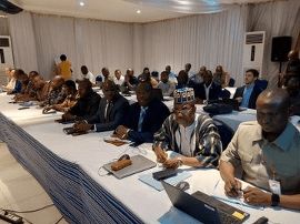 Le Togo s’engage à restaurer 1,4 million d’hectares de forêts dégradées dans sa région Centrale, à travers la deuxième phase du projet Forests4Future. Soutenue par le Luxembourg et l’Allemagne, cette initiative ambitionne de redonner vie aux écosystèmes, soutenir les communautés rurales et renforcer la résilience face au changement climatique.