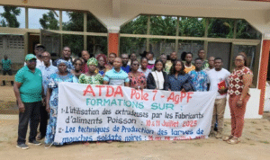 L'Agence Territoriale de Développement Agricole (ATDA) du pôle 7 a organisé sur le site Agro PREMAL Food à Porto-Novo une formation pratique à l’endroit des pisciculteurs, du 16 au 18 juillet 2025. L’objectif principal de cette formation est de renforcer la capacité des pisciculteurs sur les techniques de production des larves de mouches soldats noires.