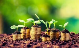 En Afrique, alors que le financement vert peine encore à décoller malgré quelques avancées notables, il s’impose ailleurs dans le monde comme un pilier de la transition écologique.