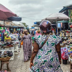Les indicateurs de pauvreté et d’équité évoluent lentement au Bénin, malgré une croissance économique continue ces dernières années. Comment expliquer que la prospérité reste si peu inclusive ?