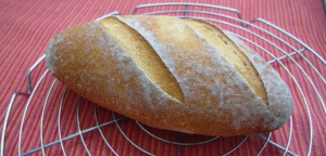 Dans un pays où le pain à base de blé est un aliment de base, le pain de manioc se présente comme une révolution dans les boulangeries.