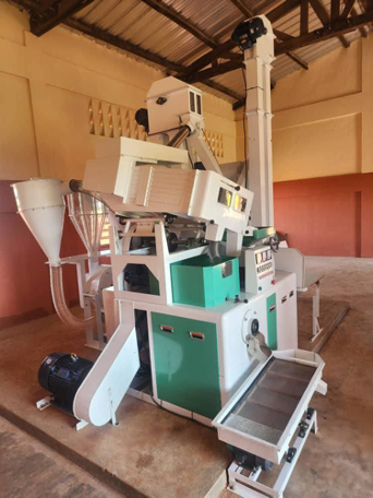 Les femmes rizicultrices des communes de Matéri et de Cobly disposent désormais d’une décortiqueuse de riz moderne, fruit de l’appui de la Coopération suisse à travers le Programme d’Appui au Secteur de Développement Rural (PASDeR), mis en œuvre via le Fonds National de Développement Agricole (FNDA).