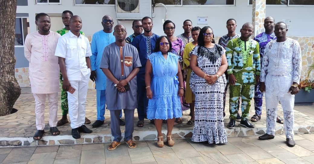 Access Agriculture a réuni, le 21 novembre 2025 à l’hôtel du Lac de Cotonou, un ensemble d’acteurs institutionnels, techniques et communautaires autour d’un atelier multipartite dédié à la promotion des services des jeunes entrepreneurs pour l’accès rural (ERA