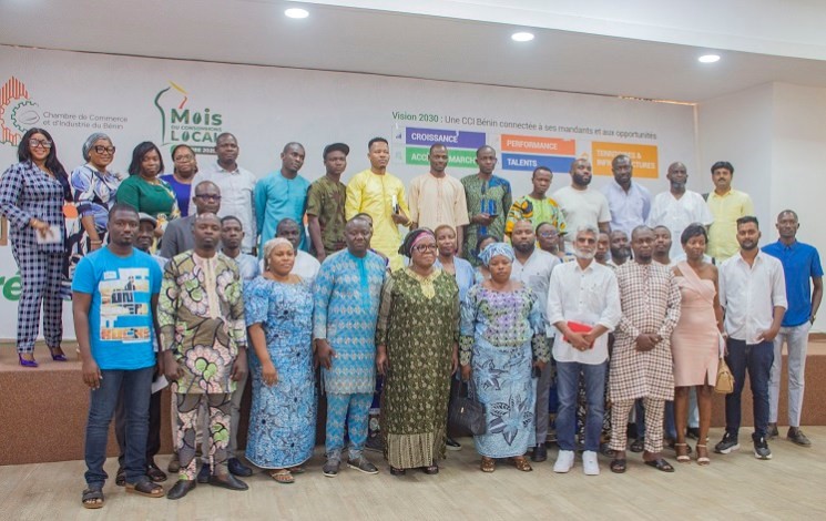 Depuis mardi 30 septembre 2025 lors des assemblées générales extraordinaire et ordinaire tenues au siège de la Chambre nationale d’agriculture à Cotonou, la nouvelle formule de l’interprofession de la filière riz du Bénin (IFRIZ-BÉNIN) a été mise en place sous la conduite de la Chambre de Commerce et d’Industrie du Bénin (CCI Bénin).