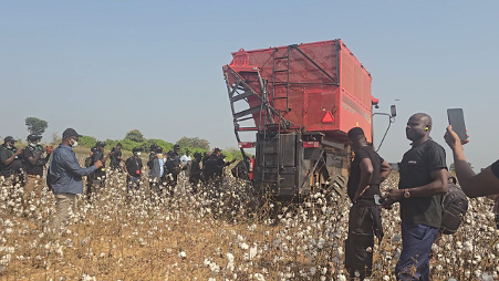 L’objectif est de présenter Cotton Picker 2022, la nouvelle récolteuse de coton de marque internationale, considérée comme une avancée majeure pour l’agriculture béninoise.