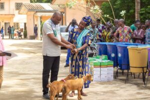 Le projet Delta Mono renforce les capacités de production des riziculteurs à travers le CCR-B