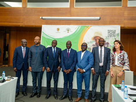 Avec le soutien de la Banque mondiale, le Sénégal lance la plateforme Pacte AgriConnect. L'objectif est de moderniser son agriculture, de créer 800 000 emplois d’ici 2029 et de renforcer la sécurité alimentaire nationale.