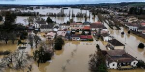 En France, les fortes pluies continuent de provoquer d’importantes inondations dans l’ouest du pays