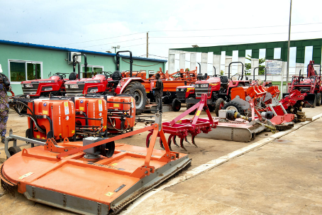 Le 11 avril 2025 à Dassa-Zoumè : c’est le jour où la campagne agricole 2025-2026 a été officiellement lancée au Bénin. Teintée de plusieurs ambitions et surtout d’objectifs clairs et mesurés, cette campagne suit son cours avec la promesse d’une issue heureuse, tant pour les producteurs que pour l’État et les investisseurs. Alors que l’heure du bilan approche à grands pas, trois innovations semblent se démarquer et constituent les points forts de cette campagne.