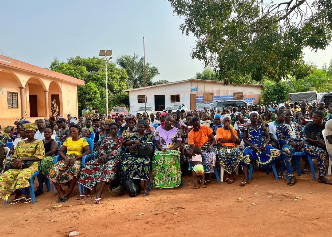 À Tori-Cada, la plateforme agricole amis de RoW boucle en beauté sa tournée dans l'Atlantique. Adhésion massive, espoirs consolidés : la voie vers un K.O. est tracée.